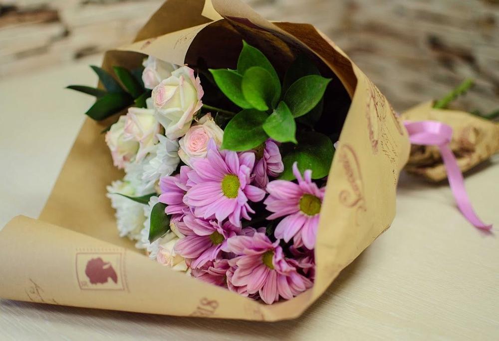 Букет цветов из: Розы и Хризантемы в Марьинской