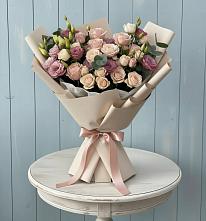 Букет цветов из:  Розы и Лизиантусы в Марьинской