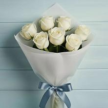 Букет 7 Белых роз Эдлесс Лав в Марьинской