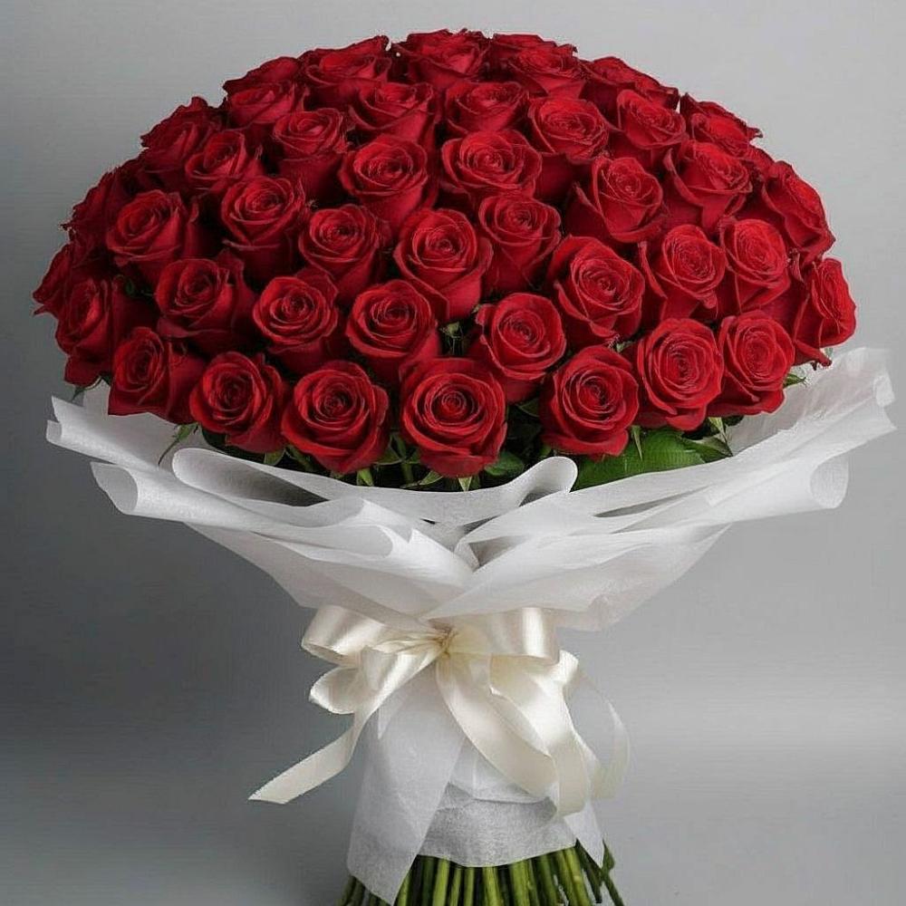 Букет 101 Красная роза Блэк Мэджик в Марьинской