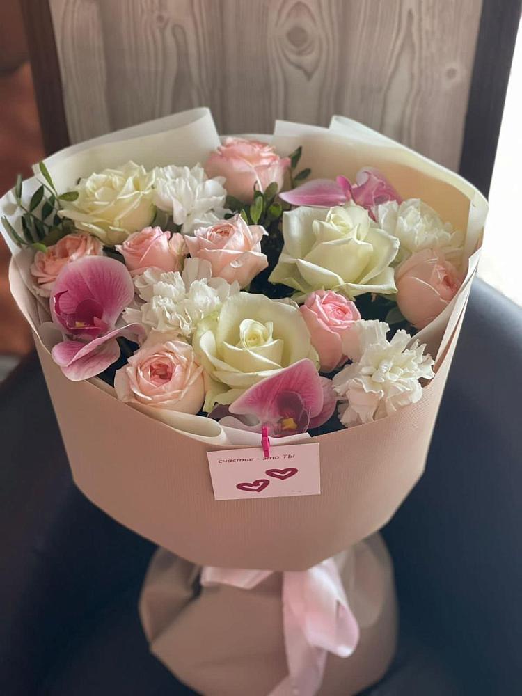 Букет цветов из: Орхидеи, Розы и Гвоздики в Марьинской