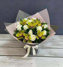 Букет цветов из:  Орхидеи и Розы в Марьинской