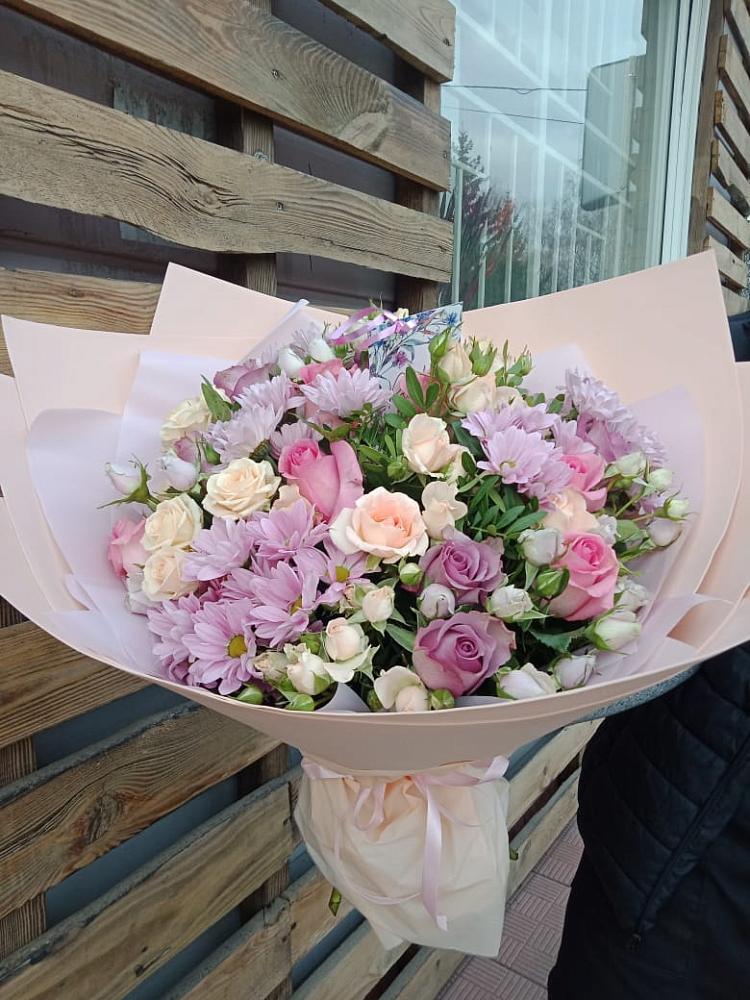 Букет цветов из: Розы и Хризантемы в Марьинской