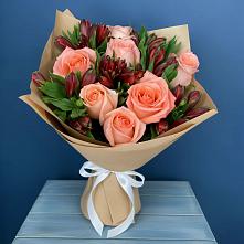 Букет цветов из:  Розы и Альстромерии #REPLACE_PRED# Марьинской