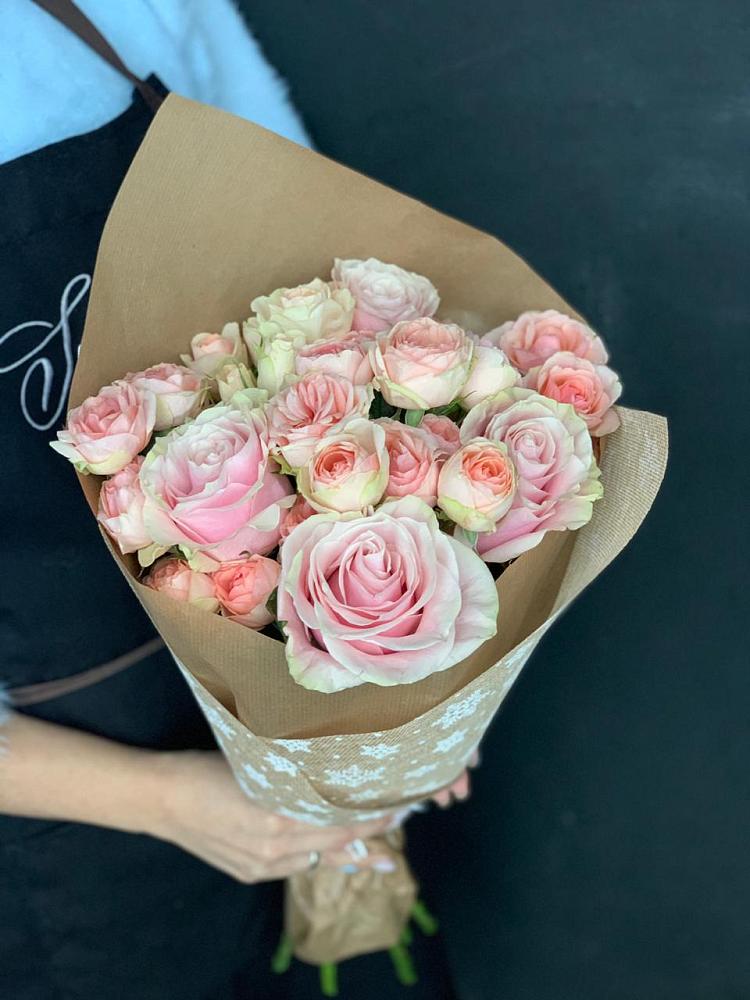 Букет цветов из: Хризантемы и Розы в Марьинской