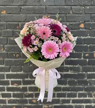 Букет цветов из:  Герберы и Хризантемы #REPLACE_PRED# Марьинской