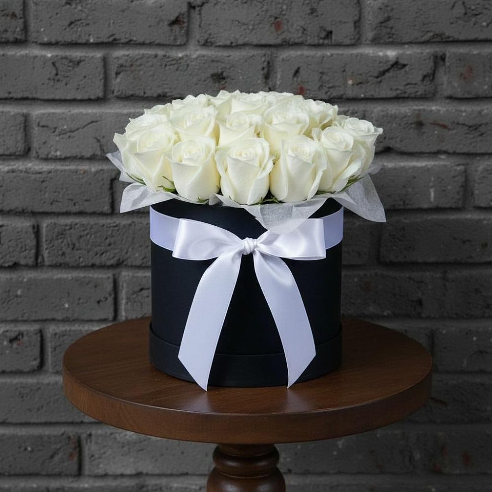 Цветочная композиция из Розы в шляпной коробке в Марьинской