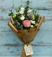 Букет цветов из:  Розы и Лизиантусы #REPLACE_PRED# Марьинской